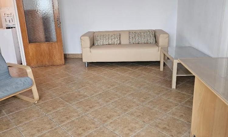 3 dormitoare 2 bai pretabil pentru 3 studenti- ERASMUS- Share rent- STEFAN CEL MARE, str Polona