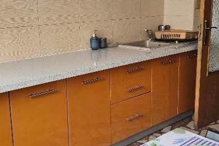 3 dormitoare 2 bai pretabil pentru 3 studenti- ERASMUS- Share rent- STEFAN CEL MARE, str Polona