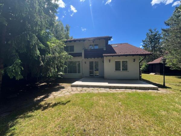 De vanzare casa singur curte teren 1064 mp utili Paradisul Verde Corbeanca Ilfov
