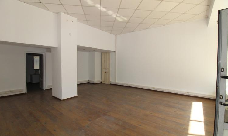 stradal cu vitrine stradale- spatiu comercial de inchiriat 64 mp utili, plus subsol 64 mp utili- Floreasca