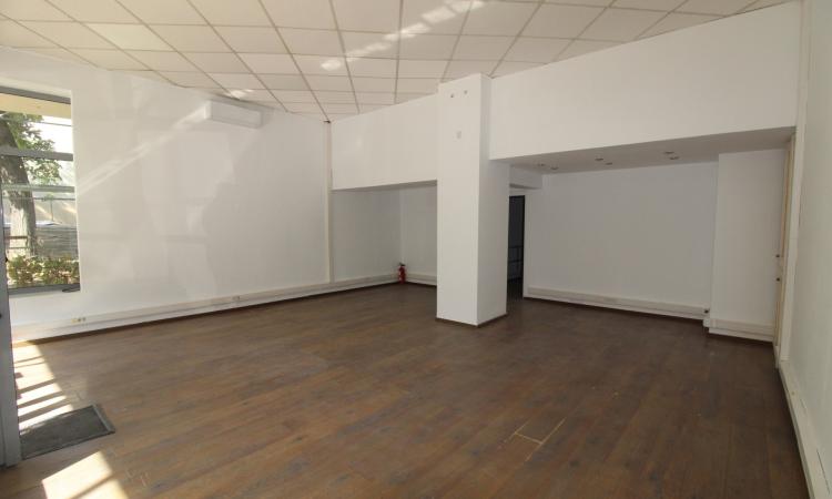 stradal cu vitrine stradale- spatiu comercial de inchiriat 64 mp utili, plus subsol 64 mp utili- Floreasca