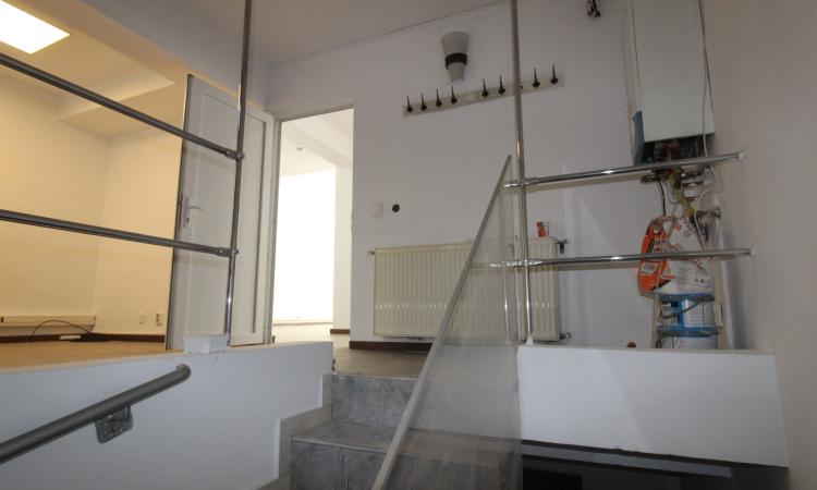 stradal cu vitrine stradale- spatiu comercial de inchiriat 64 mp utili, plus subsol 64 mp utili- Floreasca