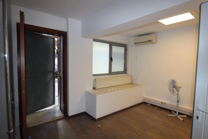 stradal cu vitrine stradale- spatiu comercial de inchiriat 64 mp utili, plus subsol 64 mp utili- Floreasca
