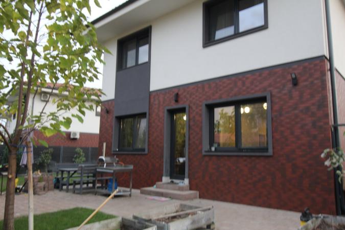 Vila 5 camere, 3 bai, teren de 600 mp in Paradisul Verde Corbeanca an 2022 de inchiriat, SU 162 mp