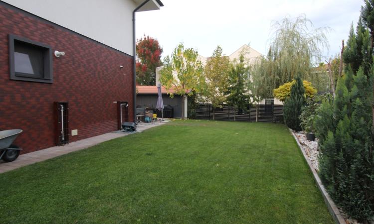 Vila 5 camere, 3 bai, teren de 600 mp in Paradisul Verde Corbeanca an 2022 de inchiriat, SU 162 mp