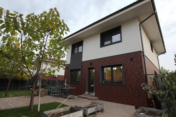 Vila 5 camere, 3 bai, teren de 600 mp in Paradisul Verde Corbeanca an 2022 de inchiriat, SU 162 mp