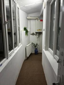 De inchiriat apartament cu 2 camere in vila zona Cotroceni (prima inchiriere)