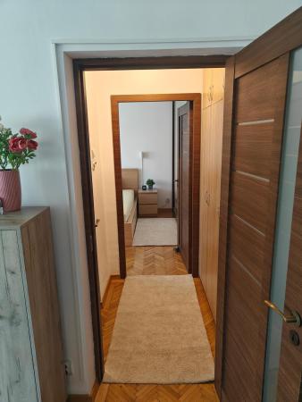 De vanzare Apartament cu 2 camere (mobilat si utilat) - Bucurestii Noi/ Parc Bazilescu