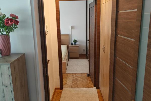 De vanzare Apartament cu 2 camere (mobilat si utilat) - Bucurestii Noi/ Parc Bazilescu