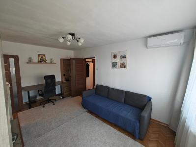 De vanzare Apartament cu 2 camere (mobilat si utilat) - Bucurestii Noi/ Parc Bazilescu