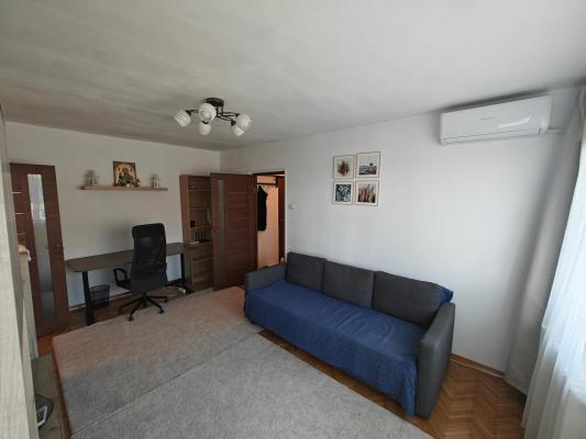 De vanzare Apartament cu 2 camere (mobilat si utilat) - Bucurestii Noi/ Parc Bazilescu