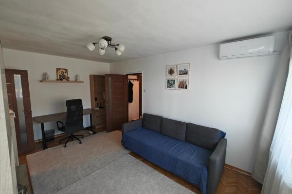 De vanzare Apartament cu 2 camere (mobilat si utilat) - Bucurestii Noi/ Parc Bazilescu