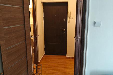 De vanzare Apartament cu 2 camere (mobilat si utilat) - Bucurestii Noi/ Parc Bazilescu
