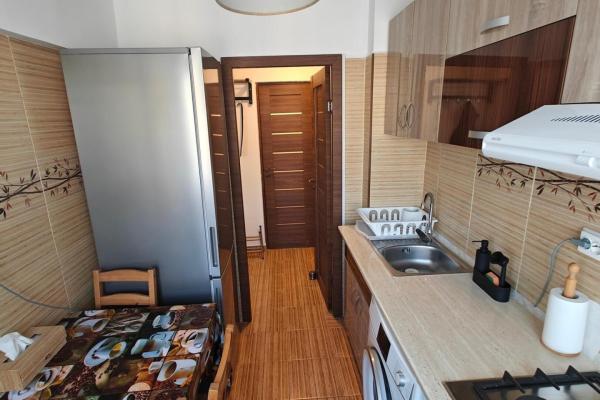 De vanzare Apartament cu 2 camere (mobilat si utilat) - Bucurestii Noi/ Parc Bazilescu