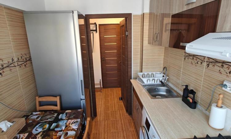 De vanzare Apartament cu 2 camere (mobilat si utilat) - Bucurestii Noi/ Parc Bazilescu