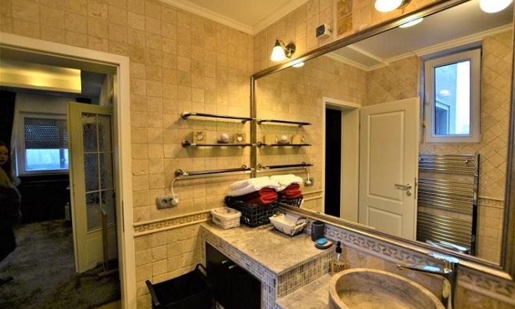 Apartment 3 rooms + Terrace 50sqm for rent - ASE - Dorobanti area