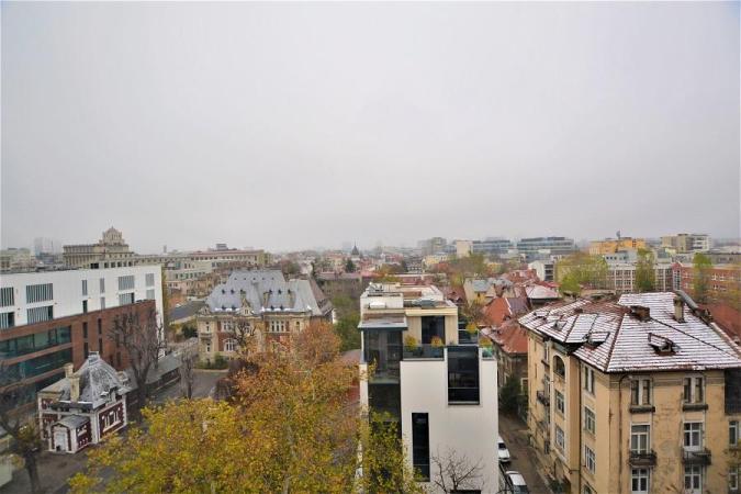 Apartment 3 rooms  + Terrace 50sqm for rent - ASE - Dorobanti area