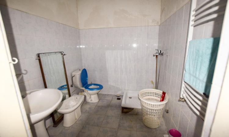 Apartament 3 camere - Zona Cismigiu - Demisol inalt