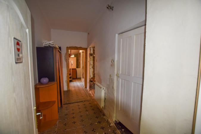 Apartament 3 camere - Zona Cismigiu - Demisol inalt