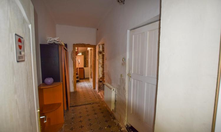Apartament 3 camere - Zona Cismigiu - Demisol inalt