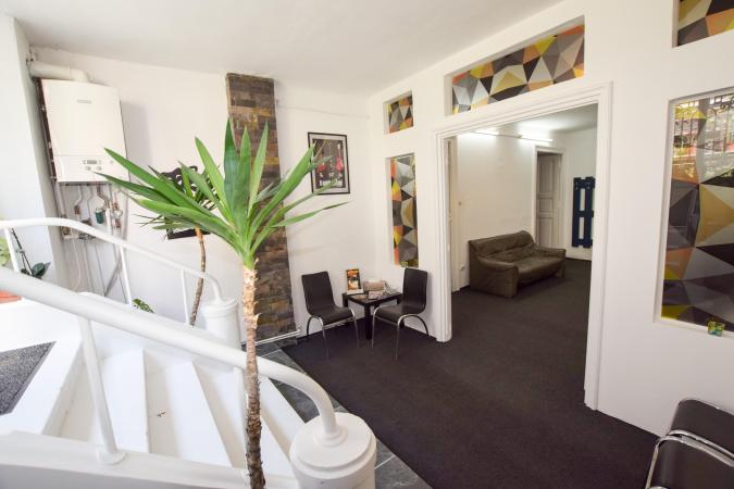 Apartament 3 camere - Zona Cismigiu - Demisol inalt