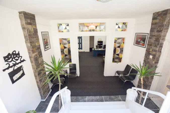 Apartament 3 camere - Zona Cismigiu - Demisol inalt