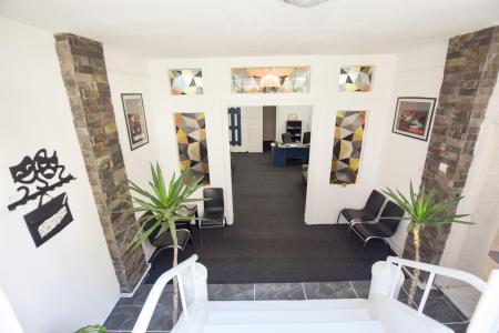 Apartament 3 camere - Zona Cismigiu - Demisol inalt