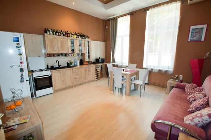 Apartament 5 camere - Zona Cismigiu - Parter inalt