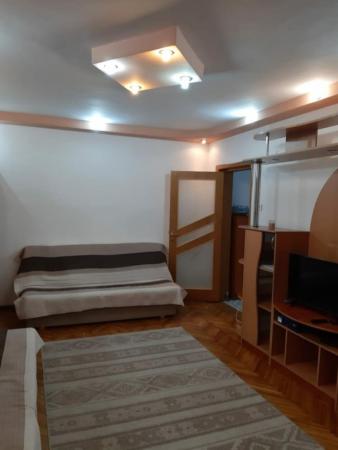 Garsoniera - Piata Unirii - Casa Poporului - 37 mp - bloc 1993