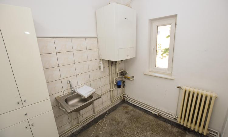 Apartament 4 camere - Floreasca - 150 mp - Centrala Proprie - Alarma