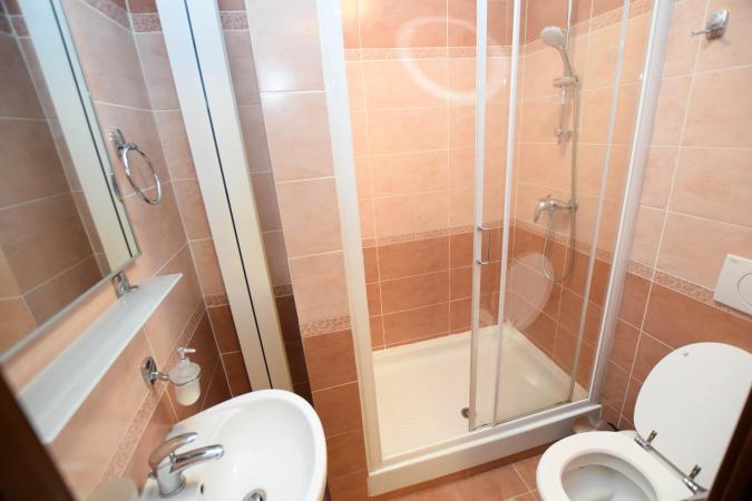 Apartament 2 camere - Dorobanti - Calea Floreasca - Bloc 2011