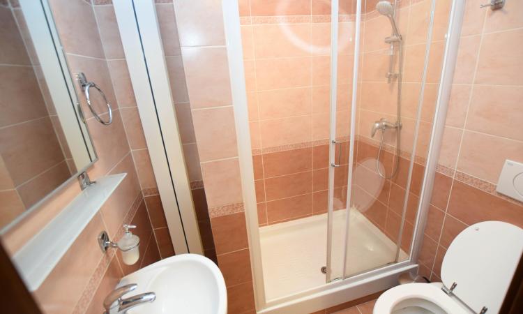 Apartament 2 camere - Dorobanti - Calea Floreasca - Bloc 2011