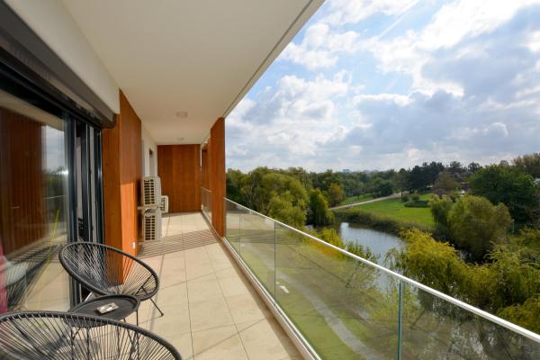 Apartament de LUX 3 Camere-Pipera-VIEW DEOSEBIT - S-a Inchiriat