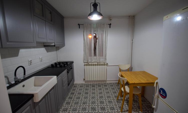 Apartament 2 camere - Decomandat - Aviatiei