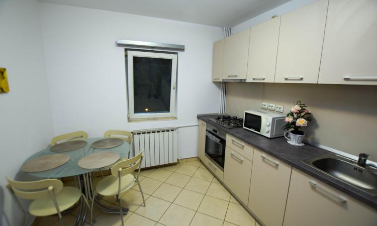 Apartament 3 camere - Aviatiei - Renovat complet - Mobila noua