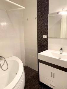 Modern 3-Room Apartment-Pipera-Erou Iancu Nicolae