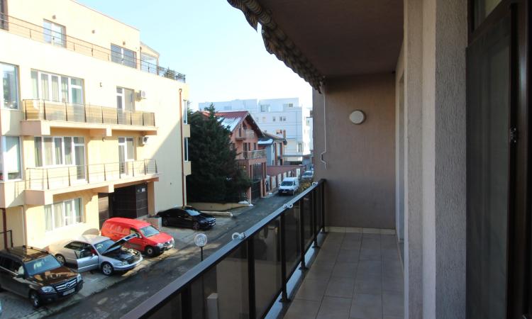 Modern 3-Room Apartment-Pipera-Erou Iancu Nicolae