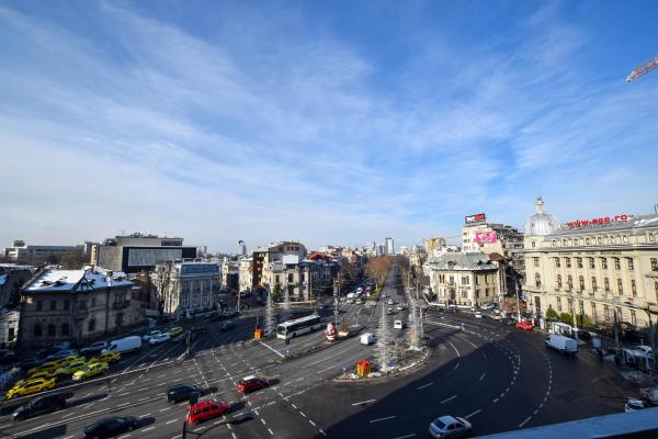Spatiu birouri - 3 camere - Piata Romana - vedere superba