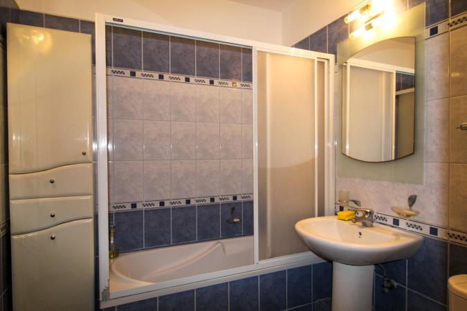 3 camere - Calea Calarasi - 10 min Metrou Muncii - 390 Euro