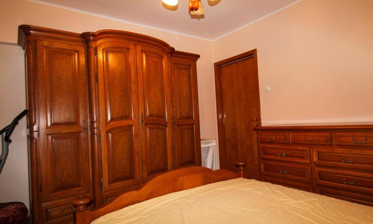 3 camere - Calea Calarasi - 10 min Metrou Muncii - 390 Euro