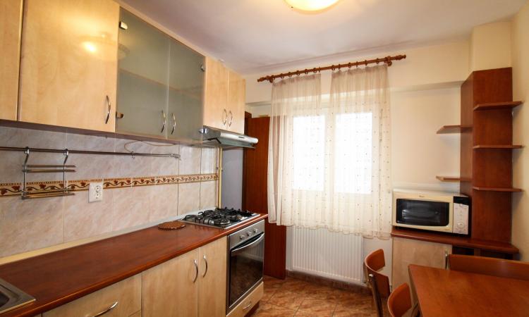3 camere - Calea Calarasi - 10 min Metrou Muncii - 390 Euro