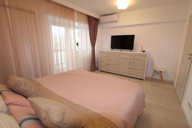 Inchiriere apartament - 2 camere Unirii-Horoscop- Vedere Dambovita-Lux