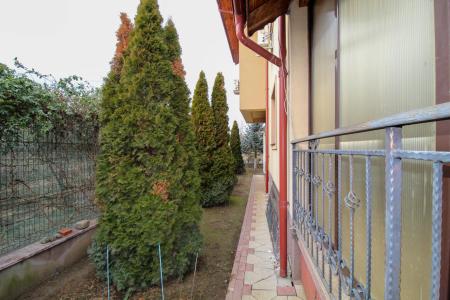 Villa in the Straulesti lake area - B + GF + 1 + AT - own courtyard