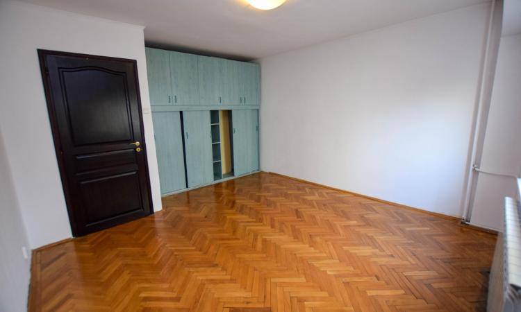 3 camere - Aviatiei - Caramfil- Etaj 2/4