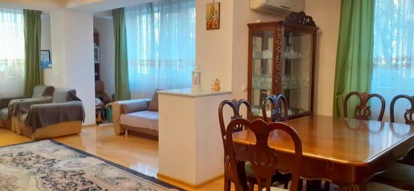 2 camere - Piata Victoriei - foarte spatios