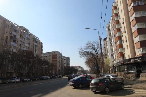Spatiu Comerial 3 camere - Tineretului