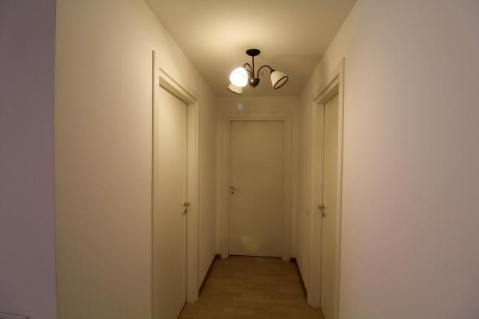 4-room apartment - new complex - Damaroaia