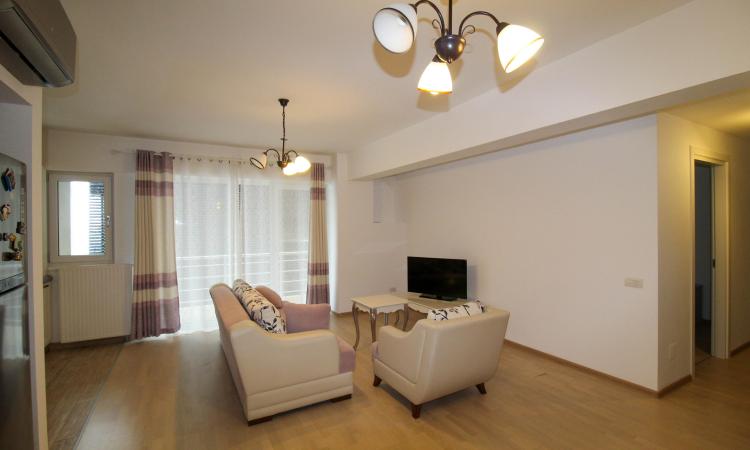 4-room apartment - new complex - Damaroaia