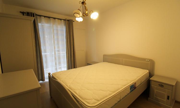 4-room apartment - new complex - Damaroaia
