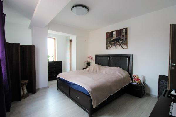Apartament de Vanzare 2 camere - Expozitiei - Zona linistita